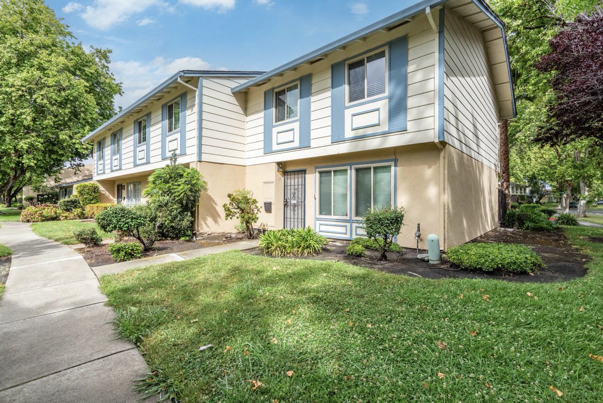 WinklerREG's tweet image. 🏡 #Hayward, $619,000 📍 2630 Oliver Drive 📅 Open Sun 2-4

🌷 Updated 3bd/2ba #Townhouse w/ 1,254 sq ft w/ scratch-resistant #Pergo flooring throughout &amp;amp; dual pane windows.

🚪 2630Oliver.com

Teri Lester w/ Winkler REG
DRE# 01368004
📱 510-967-5036

#OpenHouse