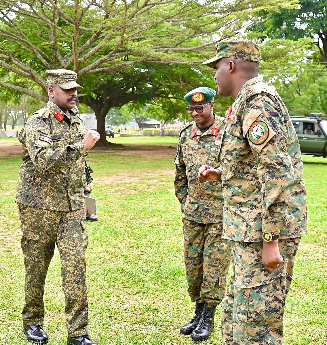Rwakataka (@rwakatakam) on Twitter photo CDF Gen. Muhoozi Kainerugaba (<a href="/mkainerugaba/">Muhoozi Kainerugaba</a>) addressed troops in Gulu after receiving briefings on South Sudan & DRC ops. He praised their service & urged them to stay disciplined and fit. 🇺🇬 CDF Gen. Muhoozi Kainerugaba (<a href="/mkainerugaba/">Muhoozi Kainerugaba</a>) addressed troops in Gulu after receiving briefings on South Sudan & DRC ops. He praised their service & urged them to stay disciplined and fit. 🇺🇬