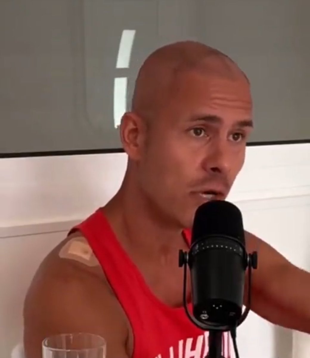 Este individuo es ALEJANDRO SOLER CAPELLA, natural de Tarragona, es una persona extremadamente peligrosa, se dedica a crear cuentas falsas en redes sociales para suplantar identidades y acosar a sus víctimas utizando teléfonos desde el extranjero y IA, otros usuarios han