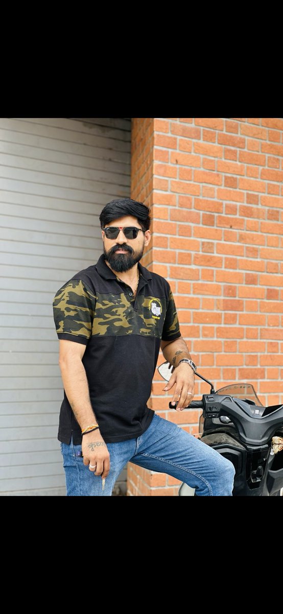 ગીર ડિલકસ 🦁 @gir_deluxe_pan 
Owner :- @ahir_haresh_gir_0245 
.
.
.
#gandigir #saurashtra #masala #mavo #kathiyawadi #kathiyavadii_choro #moj #mojj #havaj #havaj_a_havaj👑 #paan #paanlovers #reels #reelsinstagram #reelkarofeelkaro #explore #explorepage #viral