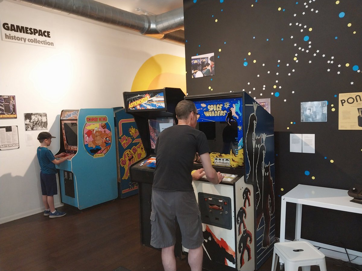 chigamespace's tweet image. The day is bright - and so are you! Come down to Gamespace for some excellent family time.
chicagogamespace.com/exhibitions/sh…
We're here from 2-5pm with awesome games and special exhibits. You can't miss us!