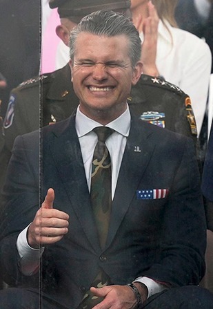 Ladies and gentlemen, this is the head of the most powerful military machine on earth, and this picture is NOT Photoshopped.

I repeat: NOT Photoshopped.