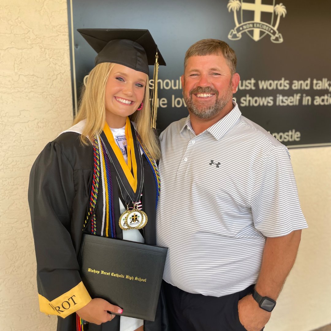 FGCU_Softball's tweet image. Happy Father&apos;s Day❤️

#Wegles