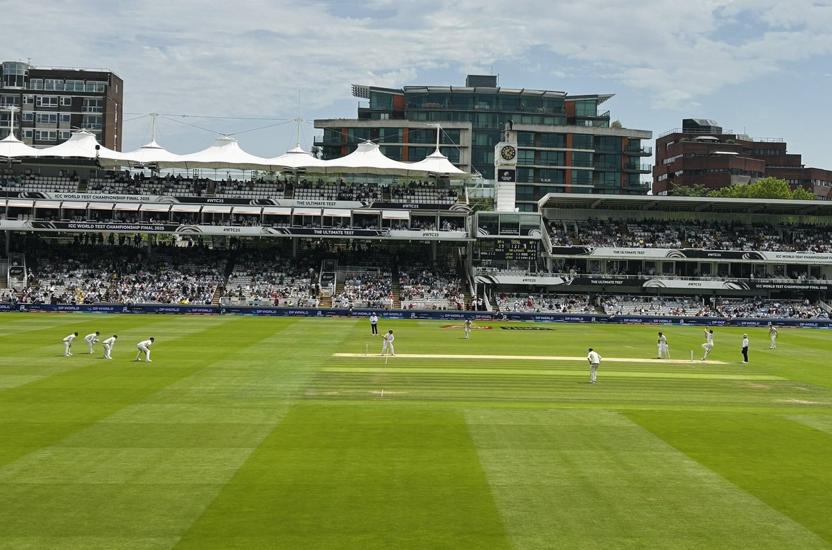 MoharirMusings's tweet image. A dream stitched in whites, under skies where legends carved history — witnessing the WTC Final at Lord’s was everything my younger self dreamed of, a memory my heart will never let go!❤️🥺

An incredible game of Test Match Cricket!!

#WTCFinal #Lords #SAvsAUS