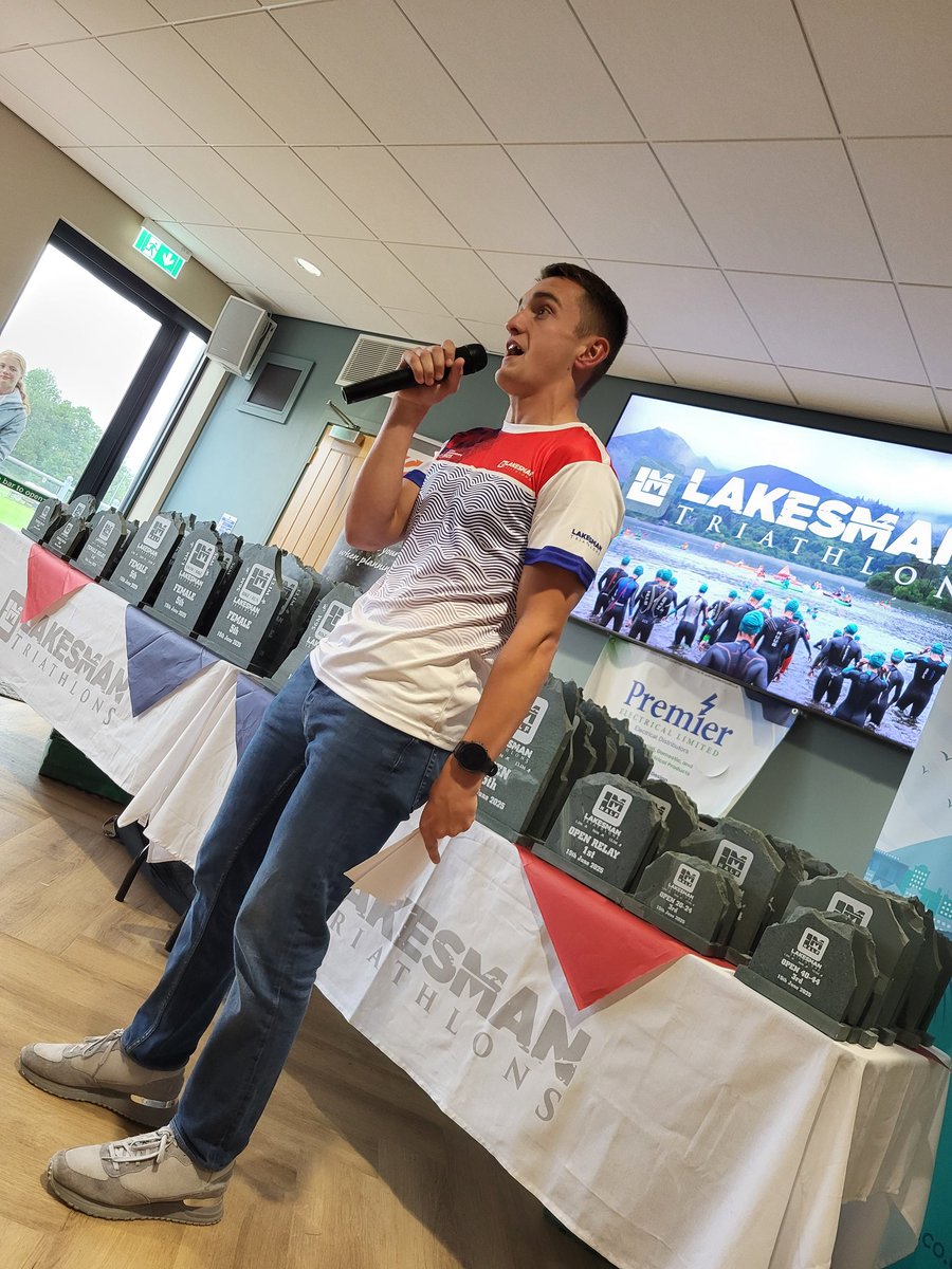 Race director Matt kicks off the award ceremony at <a href="/KeswickRugby/">Keswick Rugby Club</a> 👏👏