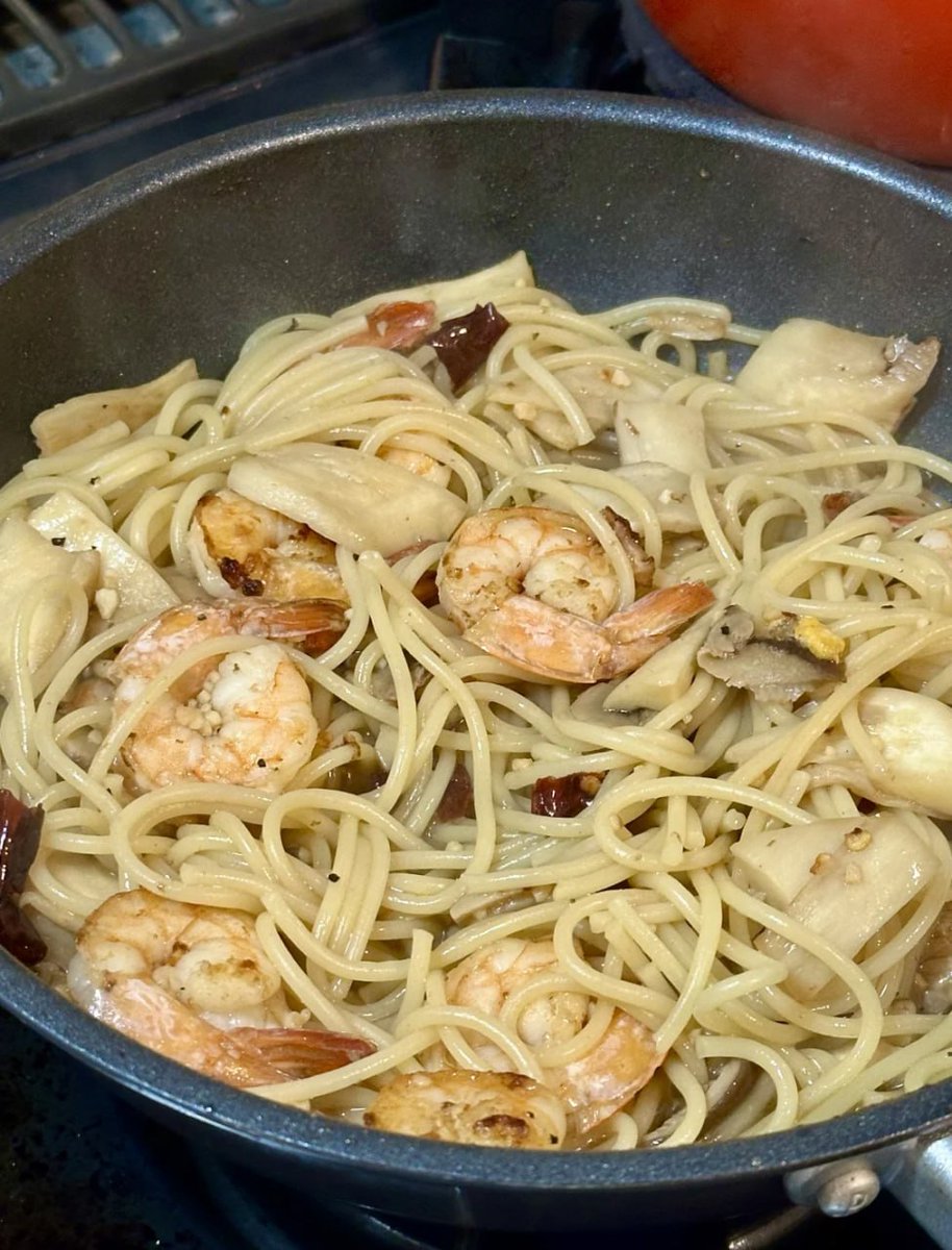 Ruby0Ella's tweet image. 😉