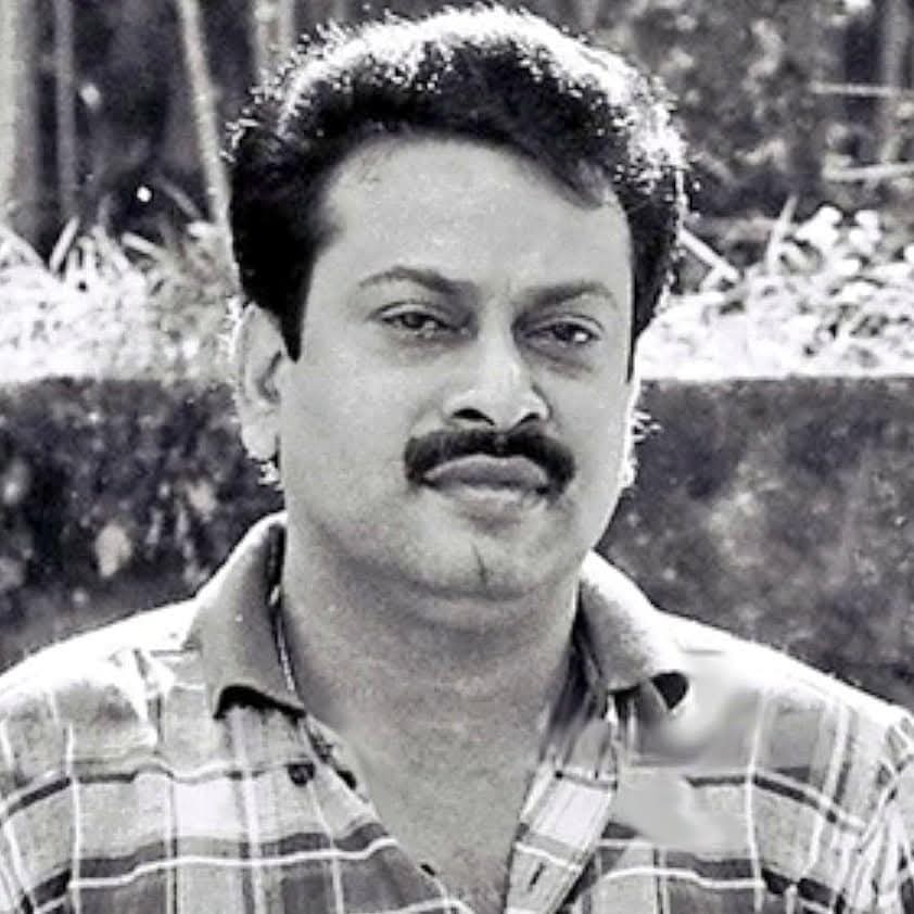 kayaldevaraj's tweet photo. June 16th

Remembering the legendary actor, producer #Sukumaran on his 28th year Death Anniversary

#SukumaranDeathAnniversary #Mollywood #MalayalamActor #Malayalam #ActorPrithviraj https://t.co/OdP7QclutX