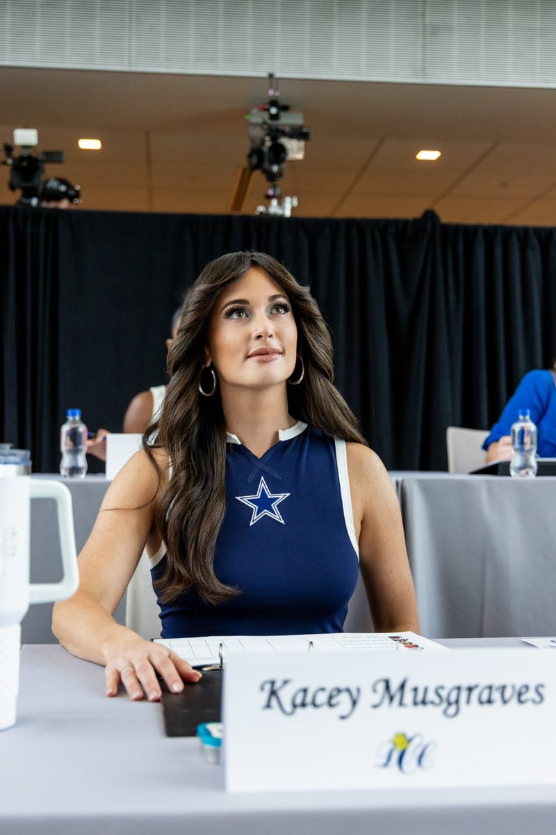 KaceyMusgraves's tweet image. Yesterday was truly a Texas-sized honor being a guest judge for the @DCCheerleaders auditions. I have so much respect for every woman who worked so hard to get there. The caliber of talent, dedication, and beauty is unreal 🤍