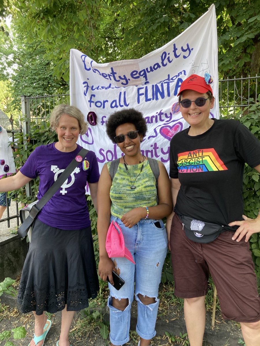 Tanja Maag (@maagtanja_al) on Twitter photo Tolle Fusion von <a href="/al_zuerich/">Alternative Liste Zürich</a> und <a href="/Solinetz_ZH/">Solinetz Zürich</a> am #FeministischenStreik 🙋♀️💪 Tolle Fusion von <a href="/al_zuerich/">Alternative Liste Zürich</a> und <a href="/Solinetz_ZH/">Solinetz Zürich</a> am #FeministischenStreik 🙋♀️💪