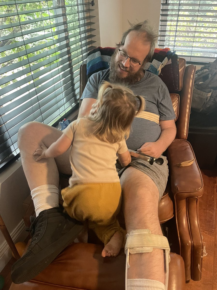 ambercrollo's tweet image. happy father’s day to the best dad in the entire world @cushbomb. sorry to all the other dads, but it’s no contest. what other dad can say they forgot how to walk and talk just so they could relearn with their baby?