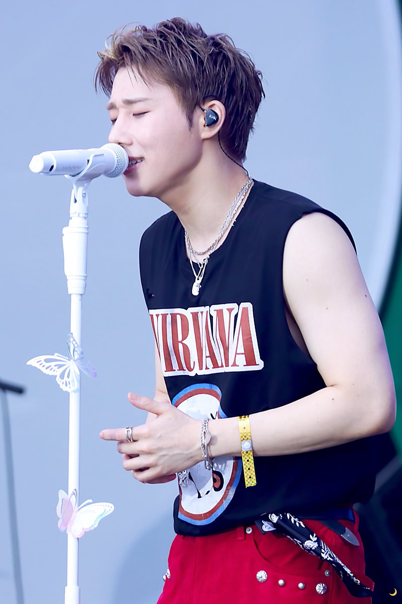 250615 뷰티풀민트라이프

손....🫣

#성규 #김성규 #SUNGKYU
#인피니트 #INFINITE