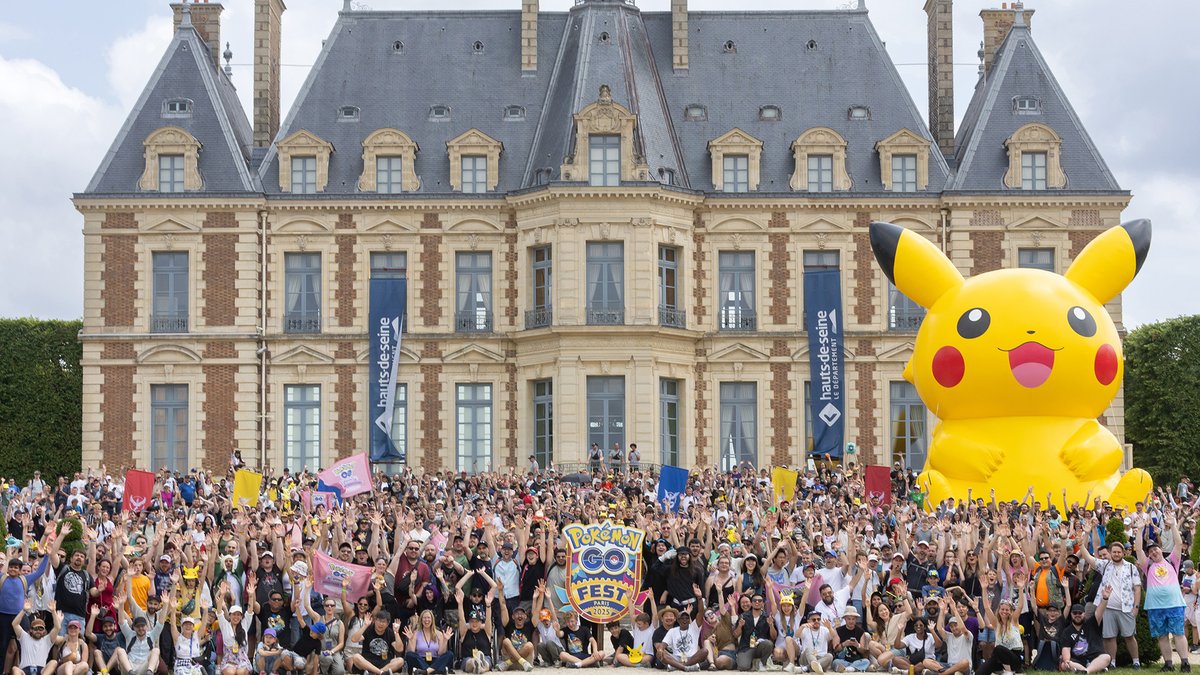 Y he aquí: en un suspiro, la historia se contó 🥹 

Gracias, valientes Entrenadores, por hacer del #PokemonGOFest2025 en París un recuerdo eterno. De grandes capturas a lazos forjados – este fin de semana vivirá en la memoria. 📖 

¿Acaso tenéis un momento favorito que compartir?