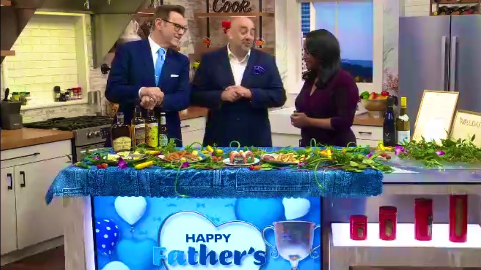 FitzFox5DC's tweet image. Happy Father’s Day to all our Dads! Thanks so much for joining Maureen, Gwen and me this Sunday morning on @Fox5DC. We hope you have a great week ahead!