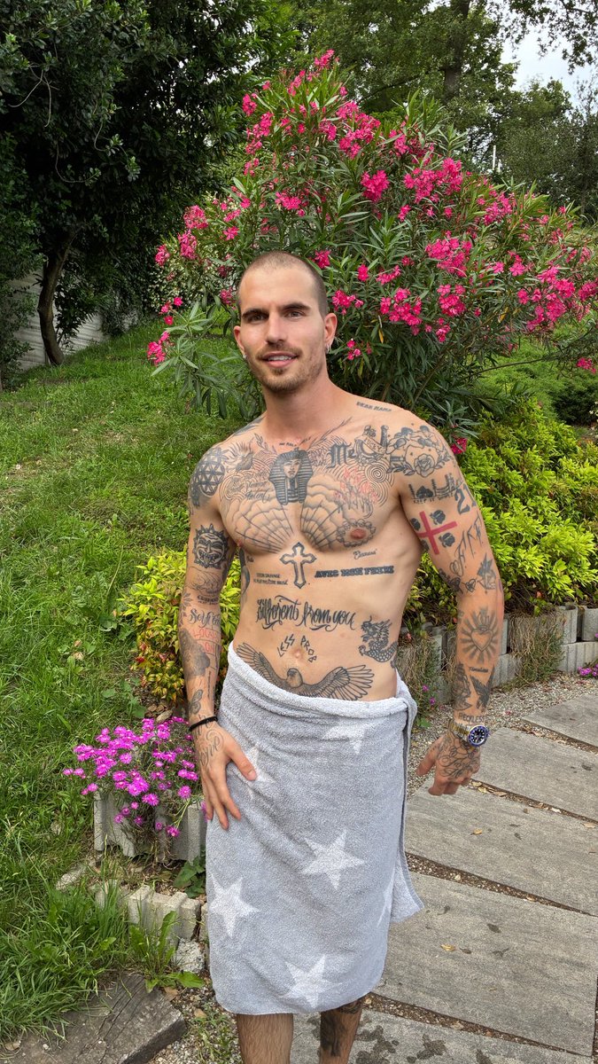 mxaxtxtxexox (@mrmatteocau) on Twitter photo 