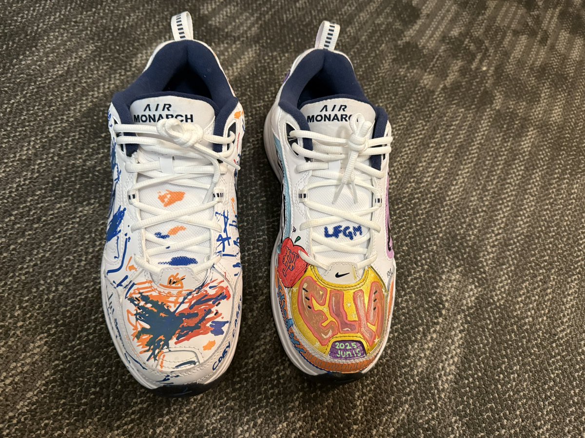 Devin.DeYoung tweet media