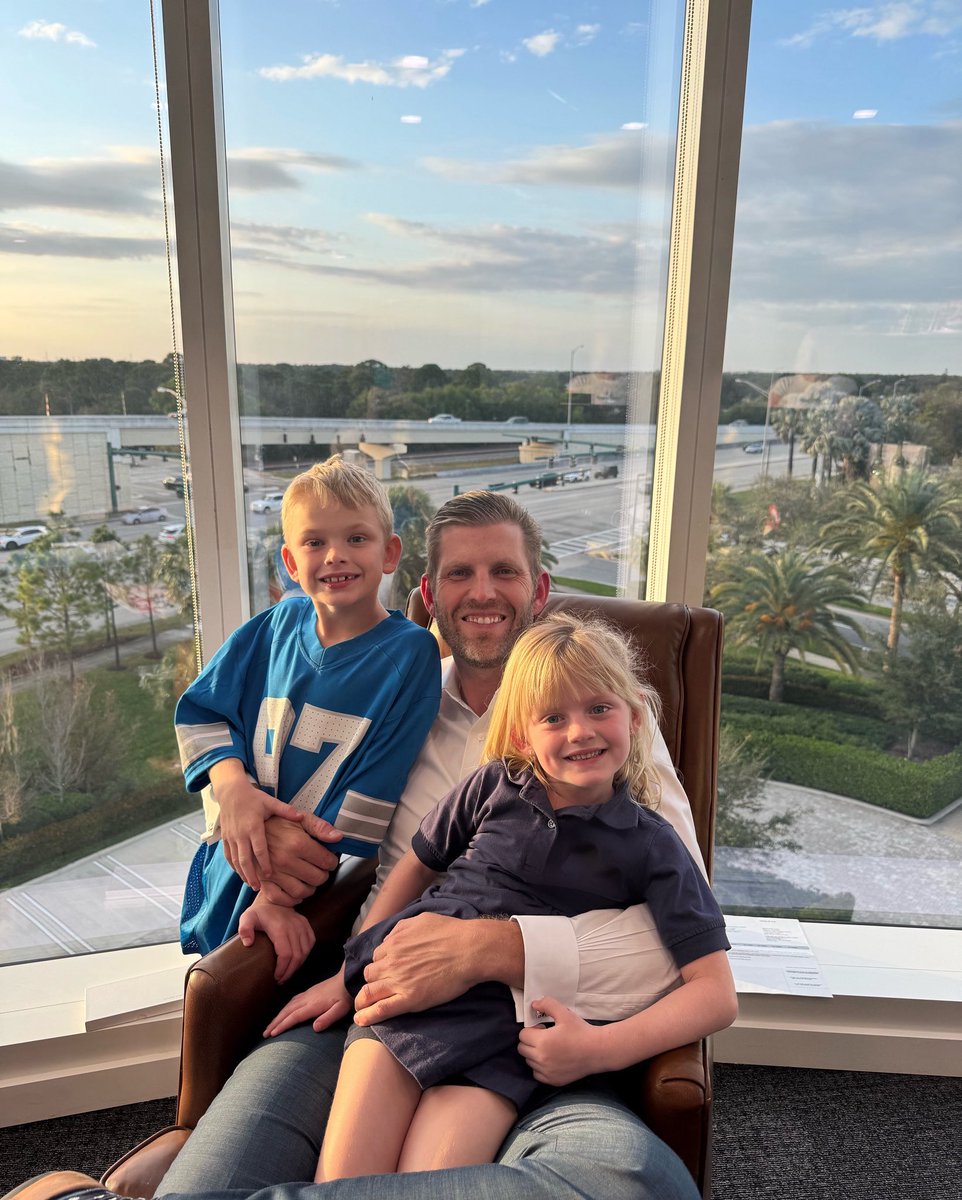 Celebrating the dads who bring strength, character, and joy to every day, on and off the course. Happy Father’s Day!👏