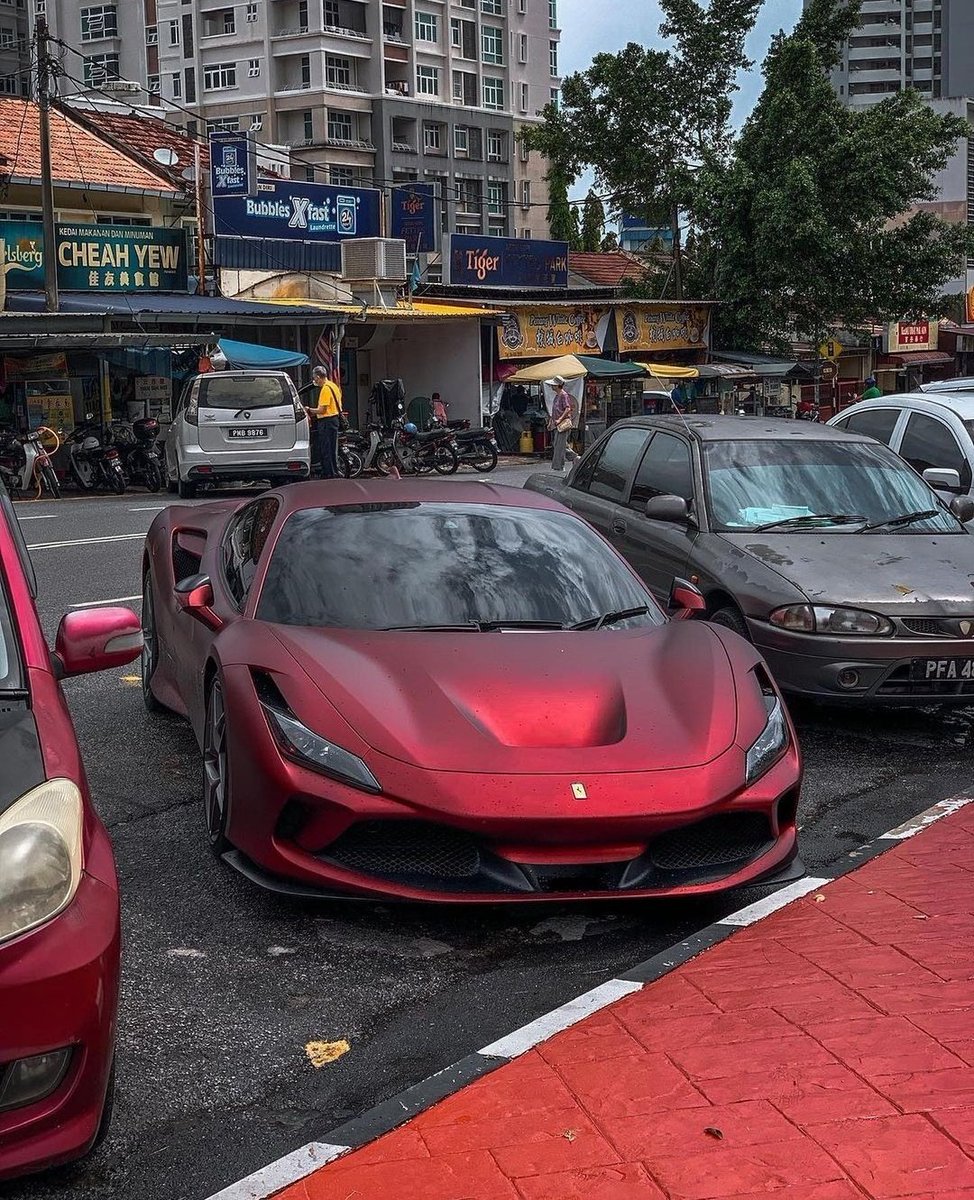DailyFerrariTM's tweet photo. F8 Tributo https://t.co/Qu65EXXdzw