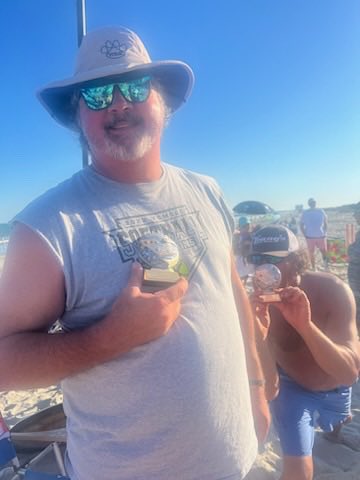 MalloreeSexton's tweet photo. Happy Father’s Day to the best dad ever! Hope you’re having an amazing day at the beach! Thanks for all that you do, love you!  @jseck14 https://t.co/FQorSNIwUx