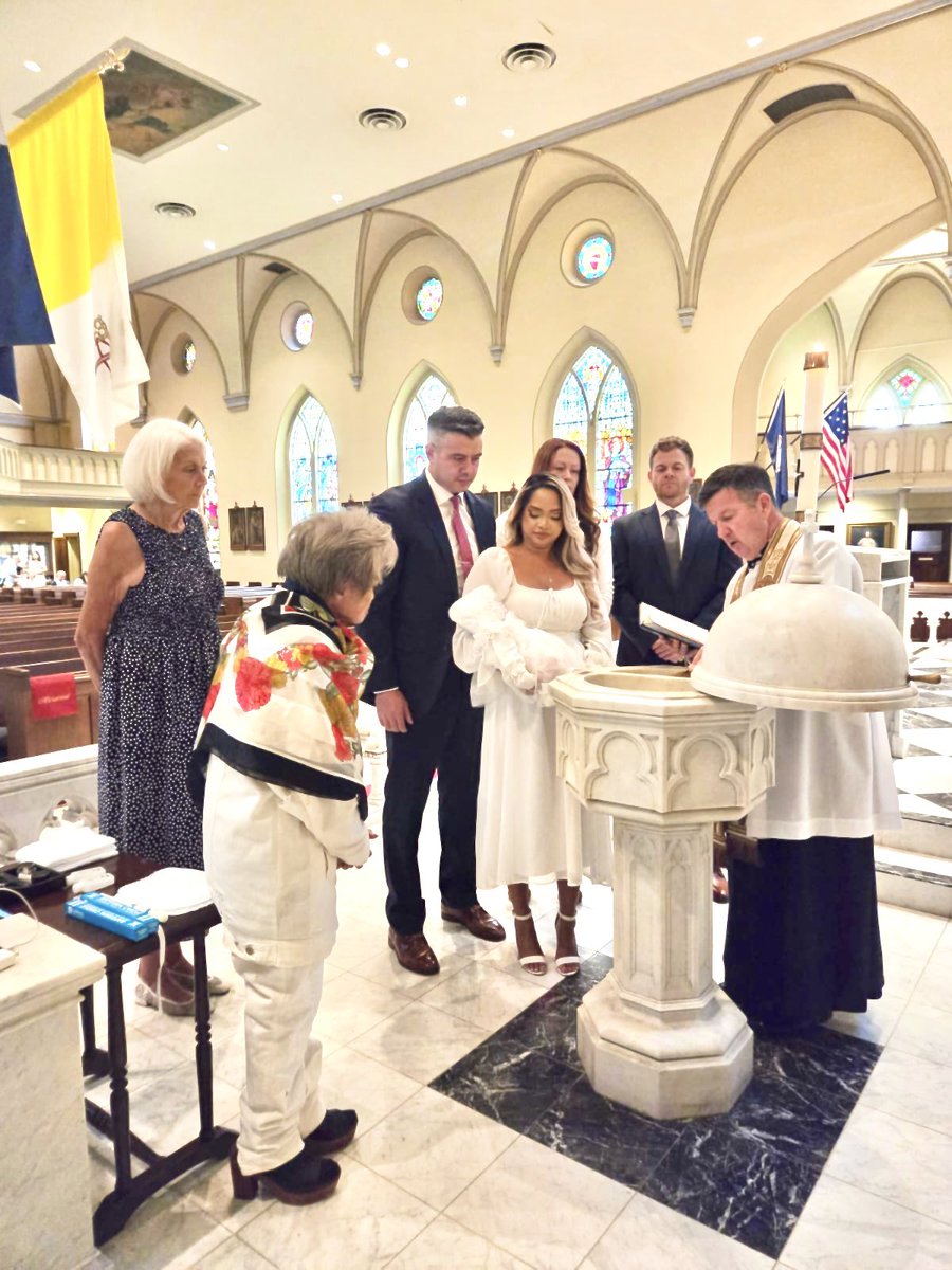 LibertyZSimmons's tweet image. Baptized our daughter on Father’s Day! ✝️ Happy 1st Father’s Day to the best Daddy in the world. 💕 🍼👶👔 We are blessed to have such a strong & loving #ManofGod leading our family in #Faith, providing & protecting us always. We love you so much! ❤️ #HappyFathersDay