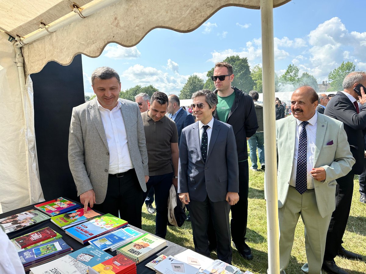 TC_LondraBE's tweet photo. 2025 Luton Türk Festivali’nde vatandaşlarımızla biraraya geldik.

Attended the Luton Turkfest 2025 with the Turkish community. https://t.co/zbQhHcOKD9