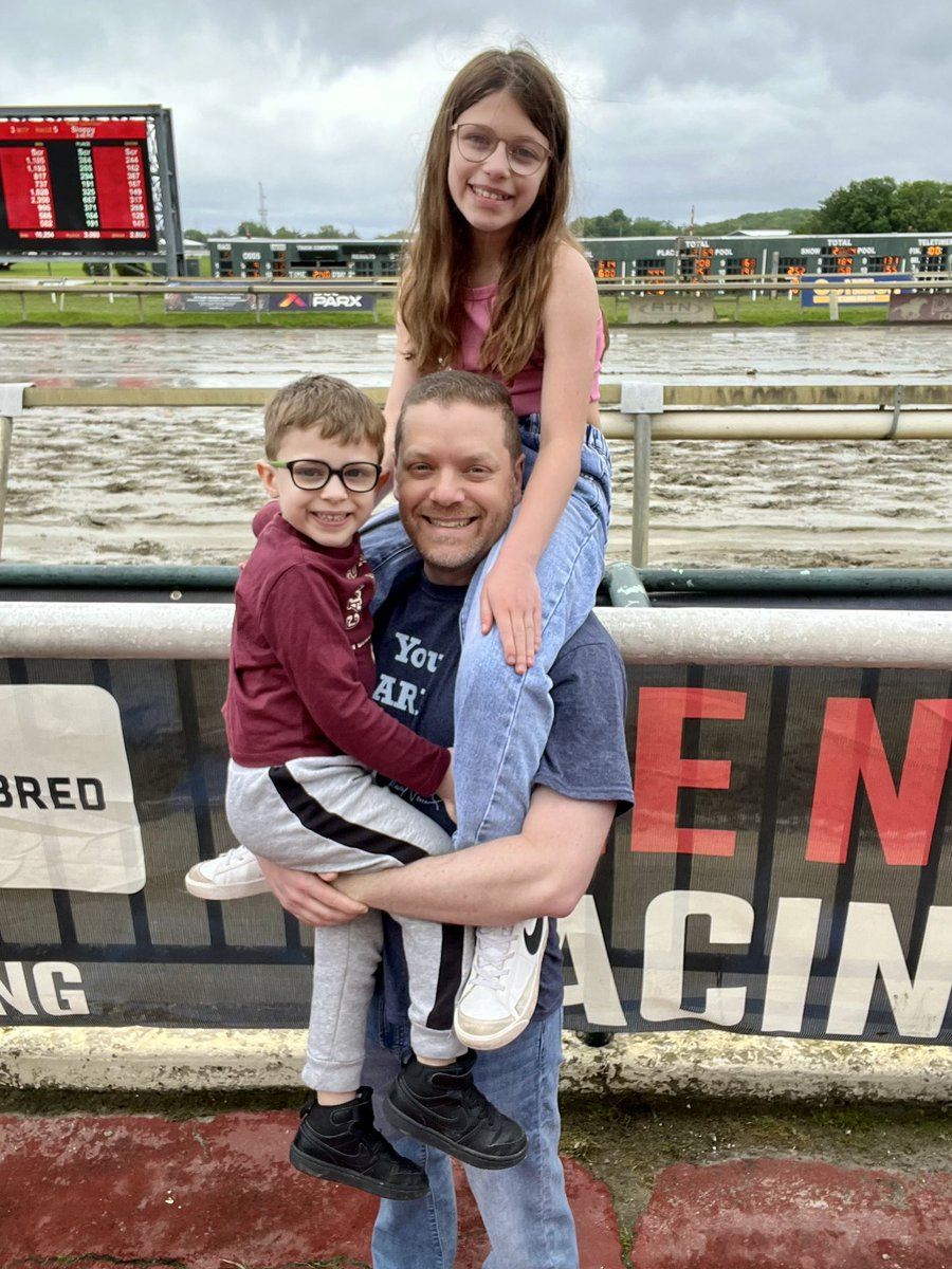 Sloppy track. Full heart. Can’t lose.
Happy Father’s Day!