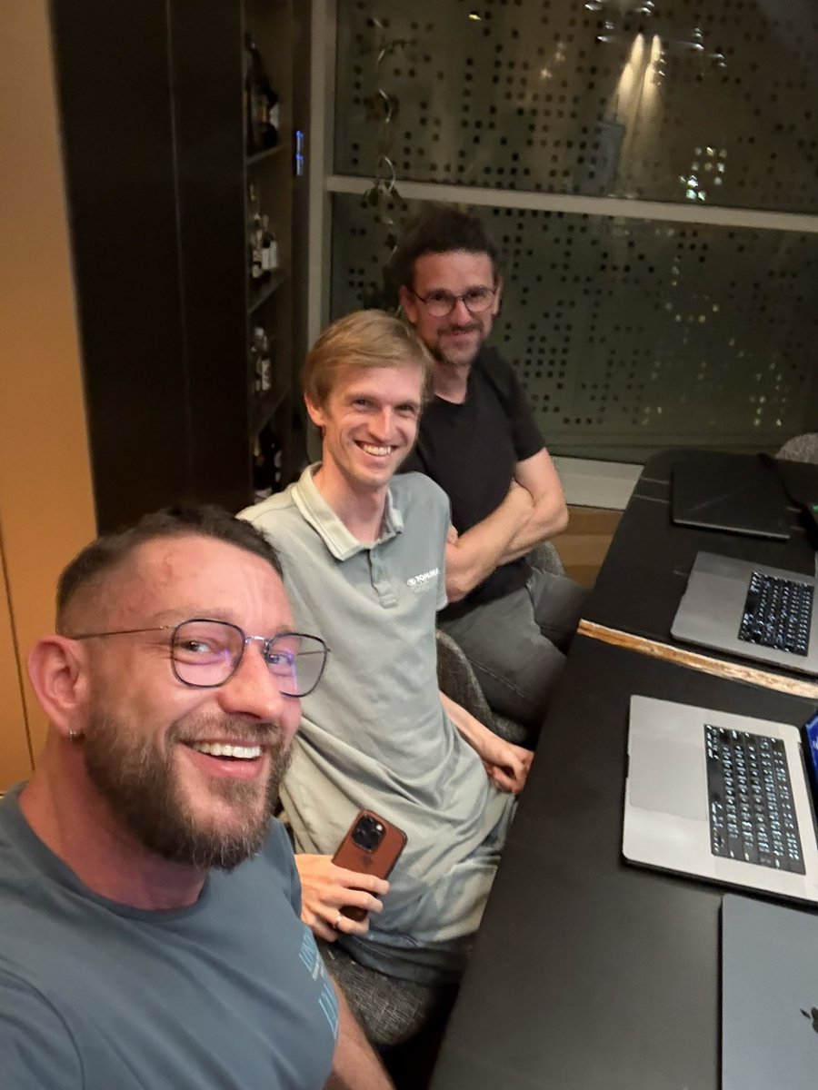 Peter Steinberger (@steipete) on Twitter photo Hackathon with <a href="/mitsuhiko/">Armin Ronacher β</a> <a href="/badlogicgames/">Mario Zechner</a> tonight!
We build vibetunnel.sh π»π Hackathon with <a href="/mitsuhiko/">Armin Ronacher β</a> <a href="/badlogicgames/">Mario Zechner</a> tonight!
We build vibetunnel.sh π»π