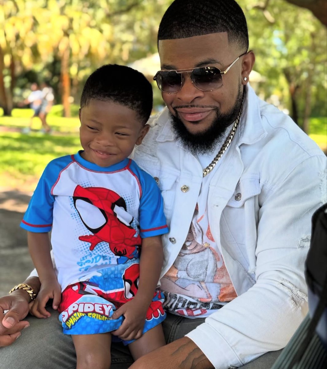 JodiWash1's tweet image. Happy Father’s Day to all the dads out there! Special shout out to some of my faves…my hubby, my dad, and my son.