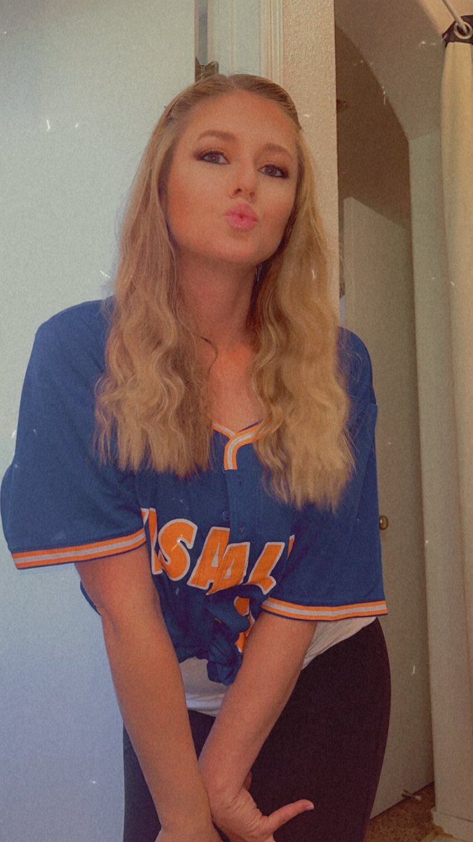 Godlizzah tweet media