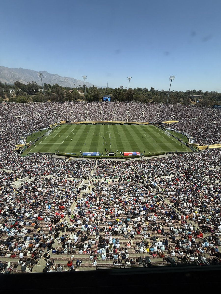 ❗️Le PSG a encore faim ! 
L’objectif du club est clair : aller au bout si possible. Ça commence bien avec cette victoire 4-0 contre l’Atlético Madrid #PSGATL 🔴🔵
