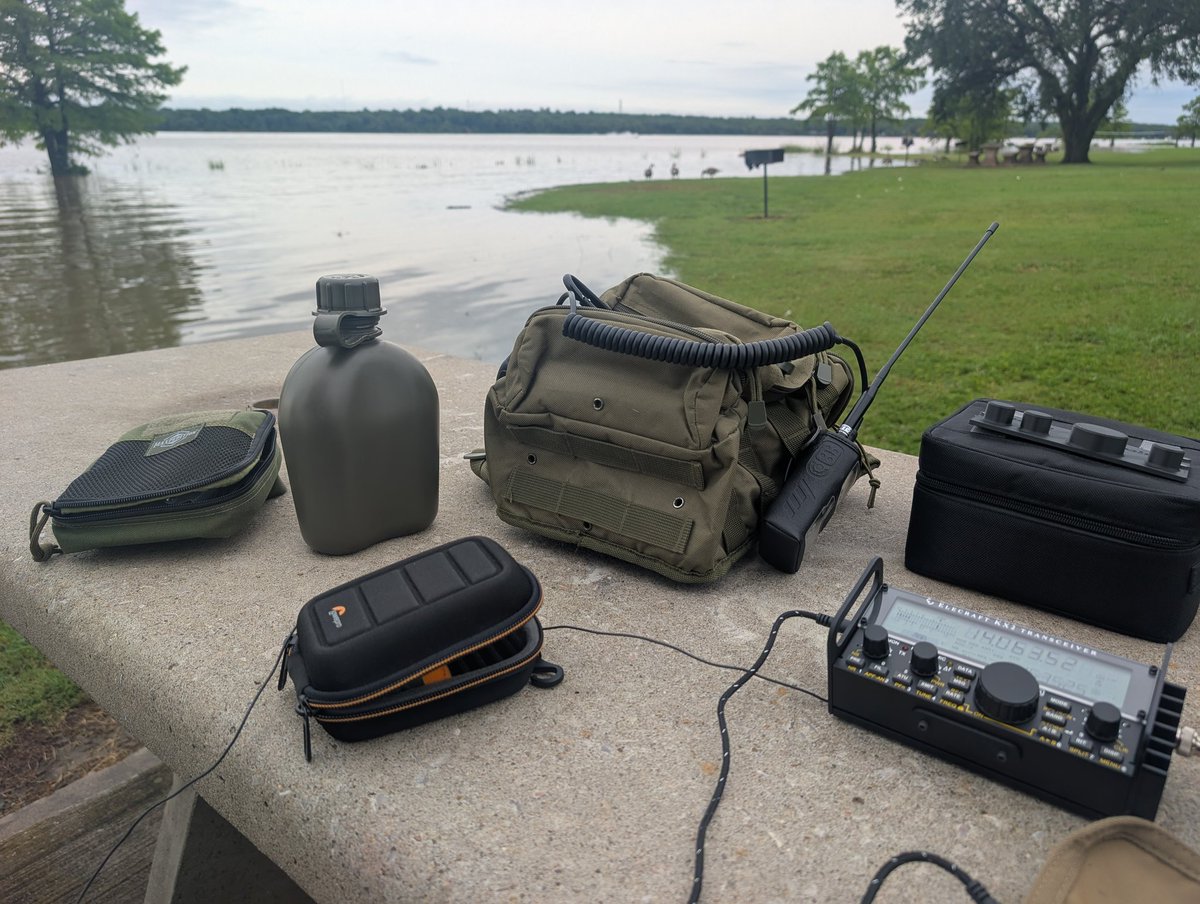 josefius's tweet image. Pictures from today's #POTA activation. @elecraft #KX2 #AX1 #BamaKey #TPIII #FieldRadio #CW