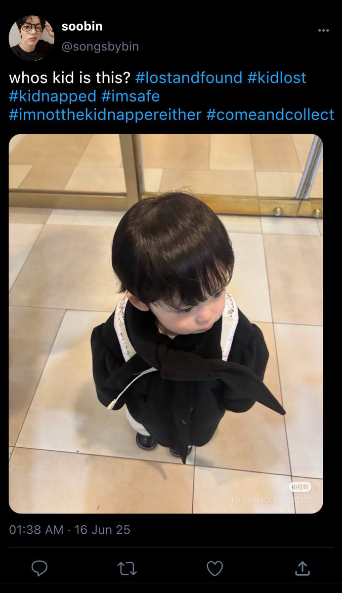 soyawnbean's tweet photo. few tweets ynbn au where

model!yjn leaves his son in the trusted hands of bgy while he goes to work but one evening, bgy loses him during their playtime at park. enter small time singer sbn who finds the kid https://t.co/xYWyOC2wNc