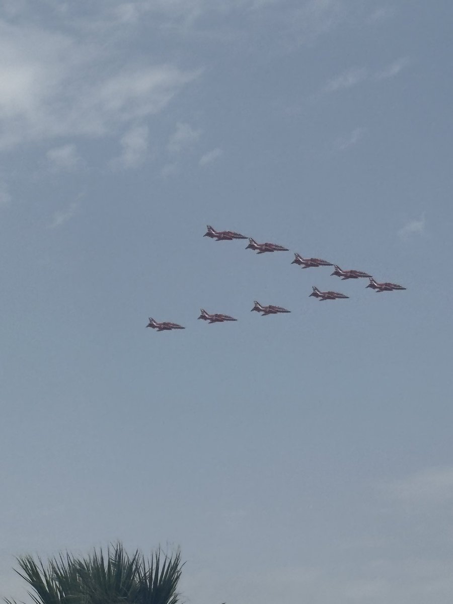 greeny15's tweet photo. @rafredarrows @patrullaguila @ukinspain @RoyalAirForce @EjercitoAire The team were sensational today, how lucky to watching in Spain https://t.co/iBKuCwjUw2