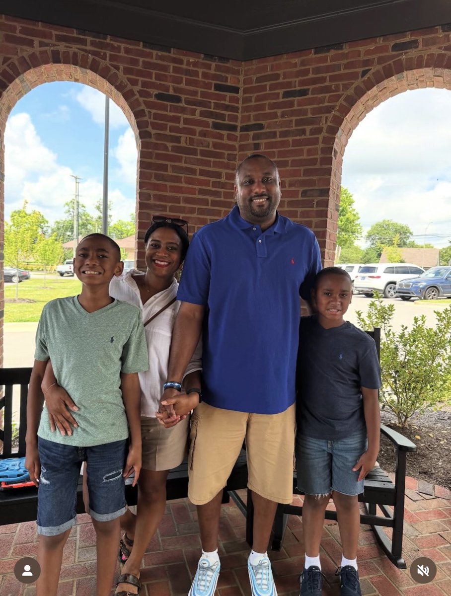 Happy Father’s Day ⁦<a href="/Coach_AB3/">Alvin Brooks III</a>⁩ !! 
So proud of the father you are to your sons, and the man you are leading your family! 
May God continue to bless you to help and be a blessing for others! 
Love You!