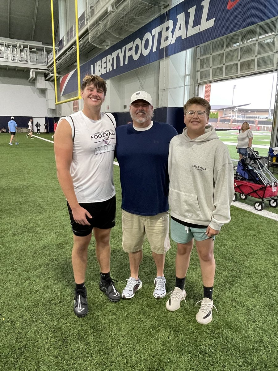 ReeceHonaker's tweet image. Happy Father’s Day @RobbieHonaker1. Thank you for always supporting me and encouraging me in everything I do in life. I’m so thankful for a father like you.