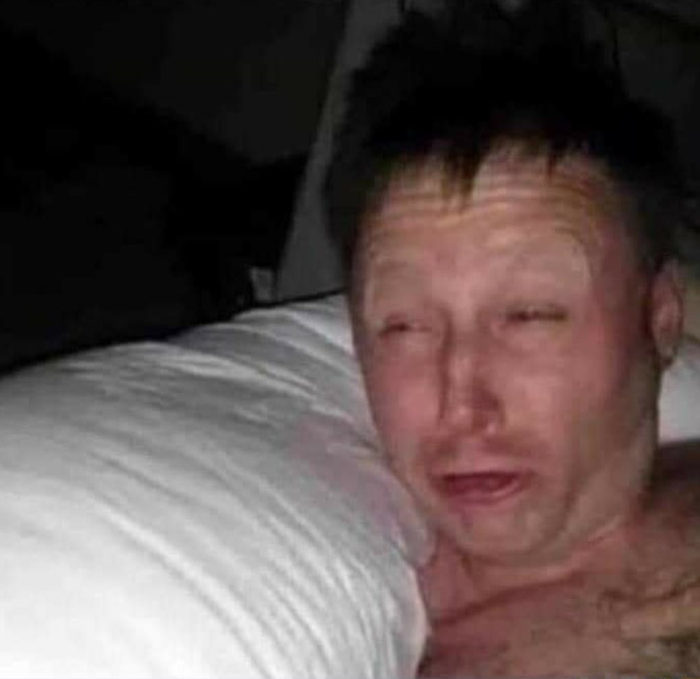 Dads waking up from Sunday naps to Tiger Woods winning the US Open