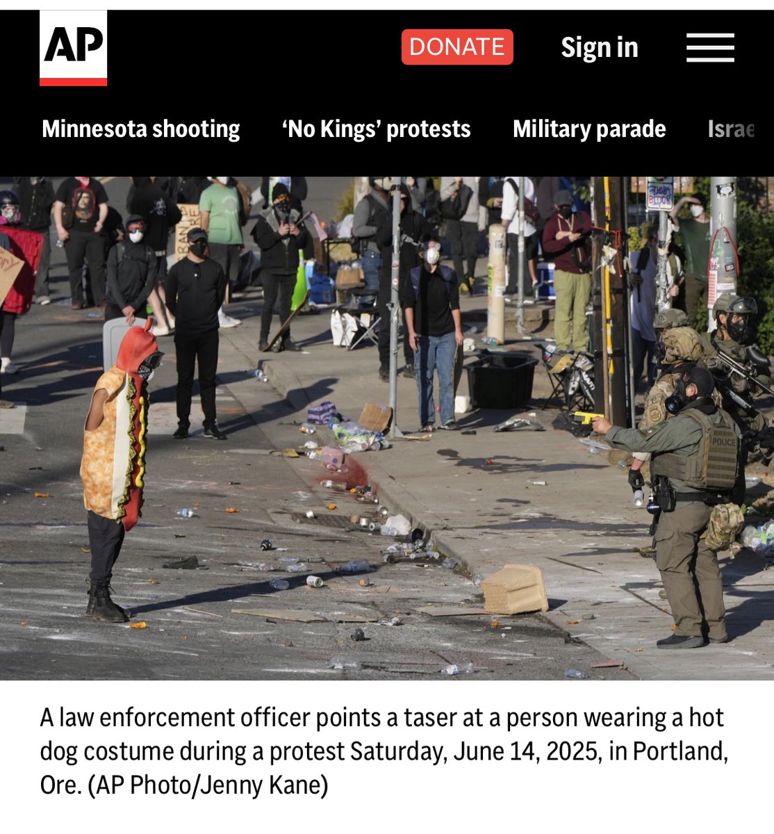 An iconic image, truly one for the history books/Pulitzers