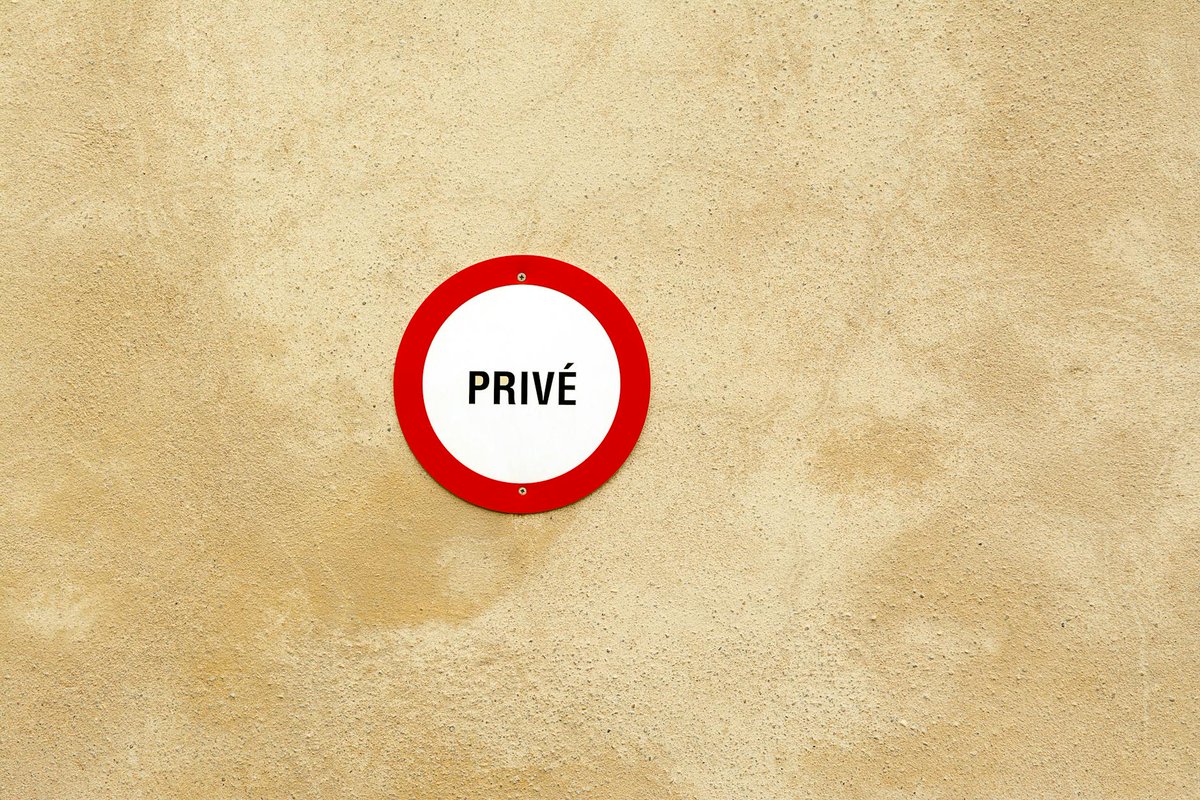 Maisie1386366's tweet image. ��Private RPCs for trading? Lower latency &amp;amp; front-running protection make them a game-changer for high-frequency trades! Public RPCs are great for testing but lag in speed. Choose wisely for max profits!��#CryptoTrading #RPCNodes #Web3