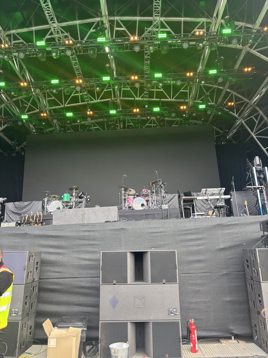 sinead tweet media
