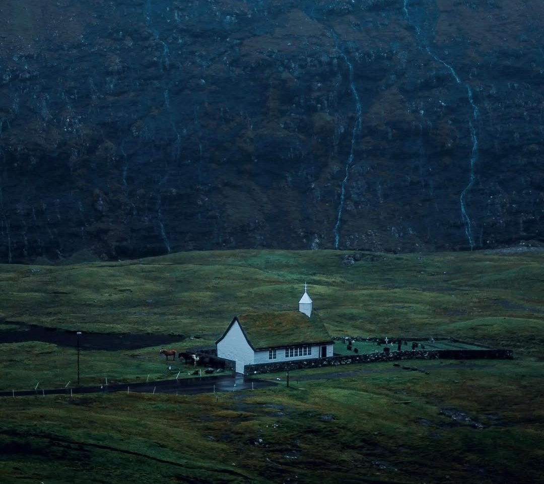 visualsofearth1's tweet image. Village life in the Faroe Islands