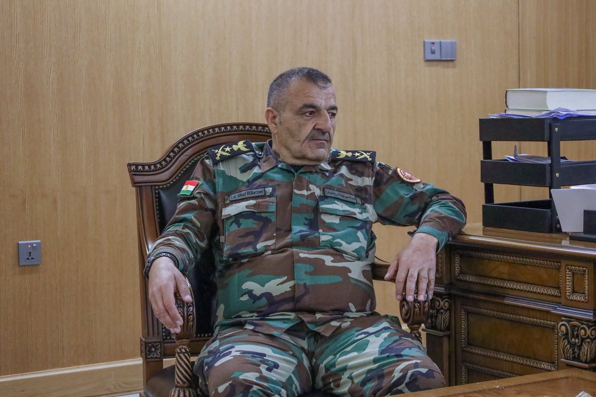 1st Supporting Forces Command (SFC1) (@forces_command) on Twitter photo سەردانی فەریق سیهاد بارزانی بۆ وەزارەتی پێشمەرگە
ئەمرۆ یەک شەممە 1٥ـی حوزەیرانی٢٠٢٥ فەریق سیهاد بارزانی فەرماندەی فەرماندەیی هێزەکانی پشتیوانی یەک،سەردانی وەزارەتی پێشمەرگەی کرد و لەلایەن بەرێز عبدالخالق بابیری بریکاری وەزارەتی پێشمەرگە <a href="/KRG_MOPE/">Ministry of Peshmerga</a> ، پێشوازی لێکرا.
راگەیاندنی سەردانی فەریق سیهاد بارزانی بۆ وەزارەتی پێشمەرگە
ئەمرۆ یەک شەممە 1٥ـی حوزەیرانی٢٠٢٥ فەریق سیهاد بارزانی فەرماندەی فەرماندەیی هێزەکانی پشتیوانی یەک،سەردانی وەزارەتی پێشمەرگەی کرد و لەلایەن بەرێز عبدالخالق بابیری بریکاری وەزارەتی پێشمەرگە <a href="/KRG_MOPE/">Ministry of Peshmerga</a> ، پێشوازی لێکرا.
راگەیاندنی