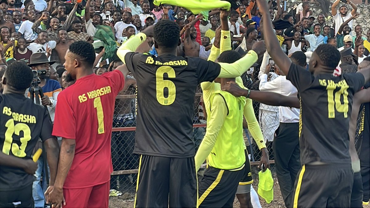 GomaFleva's tweet photo. 🔵 #RDC #Sport : 🏆 Tournoi de la Paix – Finale #Goma 2025

🎉 Victoire historique pour l’AS #Kabasha !
Ce dimanche 15 juin, dans un Stade de l’Unité en ébullition, l’AS Kabasha s’est imposée face au FC Goma Sport au terme d’un match intense, conclu aux tirs au but ! https://t.co/6HfPm1RZJm
