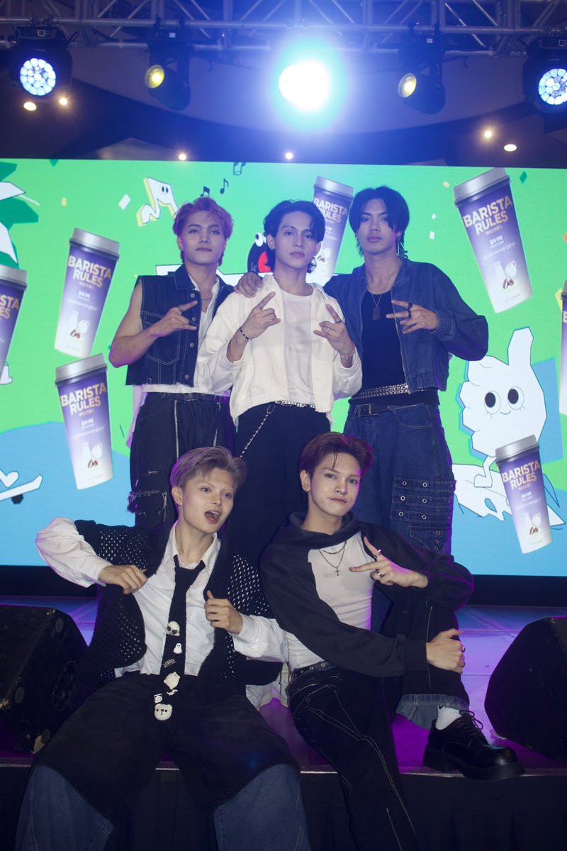 official_newID's tweet photo. 06. 15. 2025
I LIKE IT KOREA MILK
📍Robinsons Magnolia
NEWID ON I LIKE IT KOREA MILK
#ILikeItKoreaMilkPhilippines2025
#SeoulMilk #Maeil #Binggrae #LotteWellfood #YonseiDairy
#New_ID https://t.co/bgokvJ3Qxf