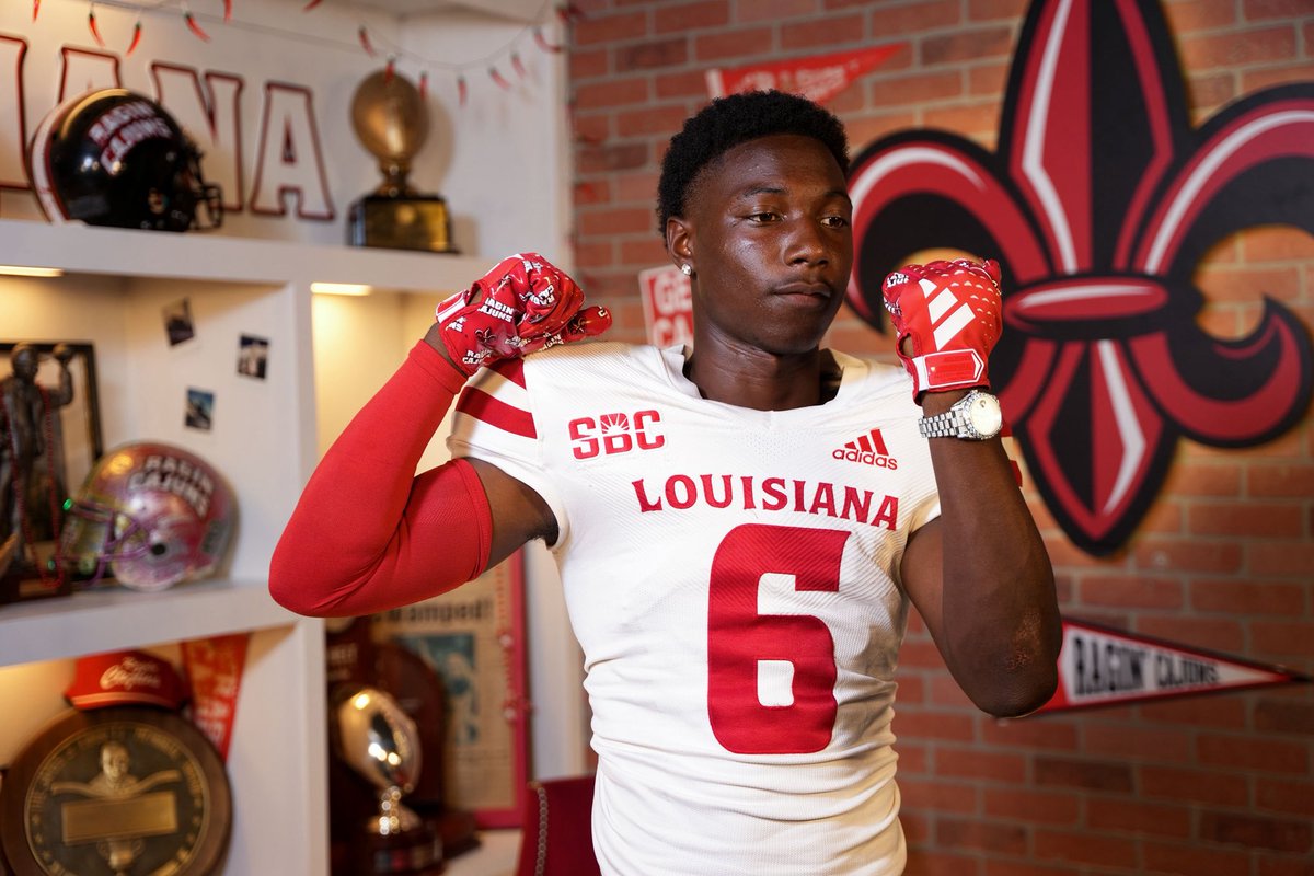 tysliljoe's tweet image. I thank God for this growth, I come from nothing; they can have what I got❤️🤟🏾 #Gocajuns❤️❤️ @CoachMGiuliani
