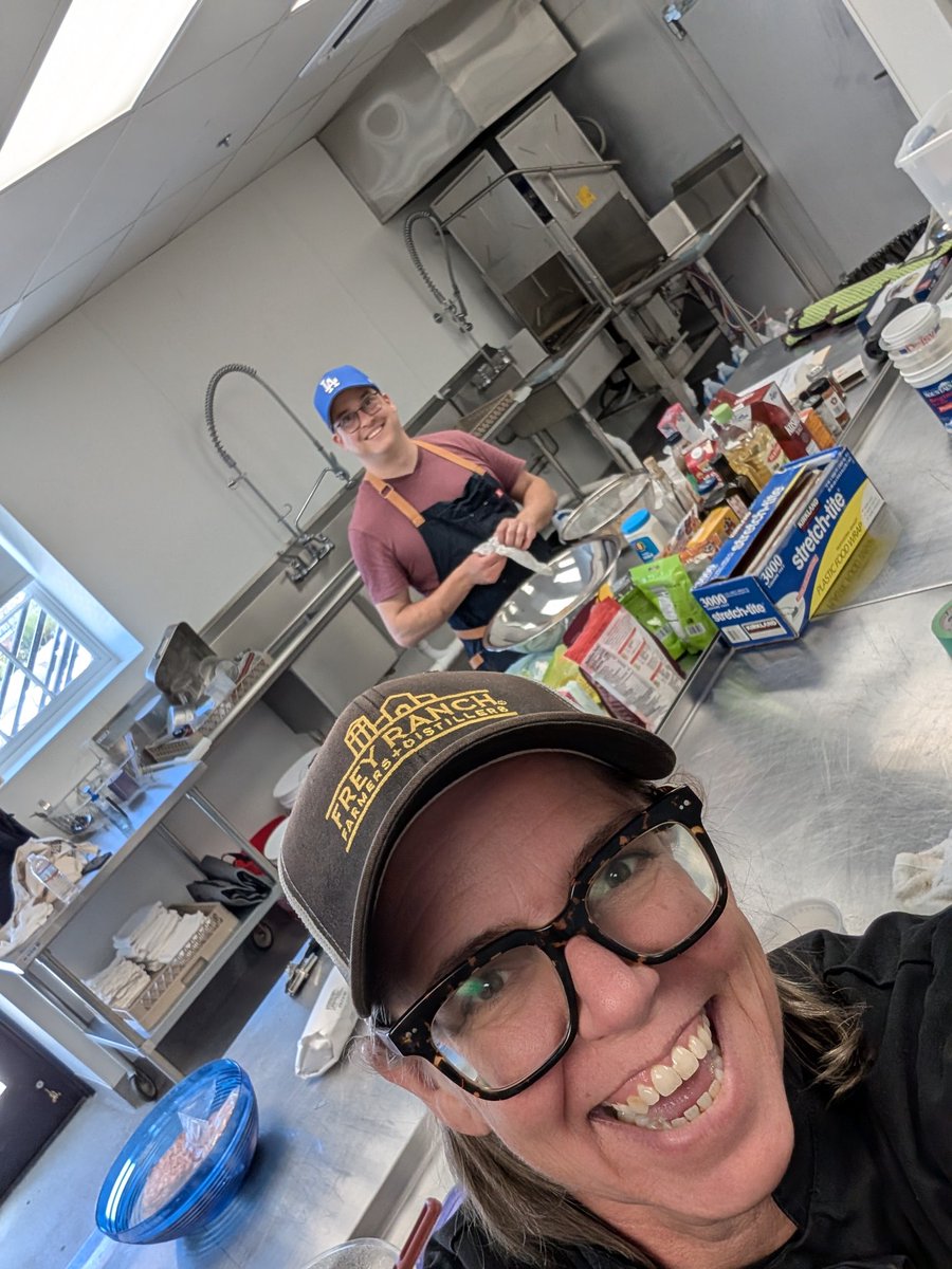 kelli_mae's tweet image. Another catering gig with @ErikJimenezNV in the books!