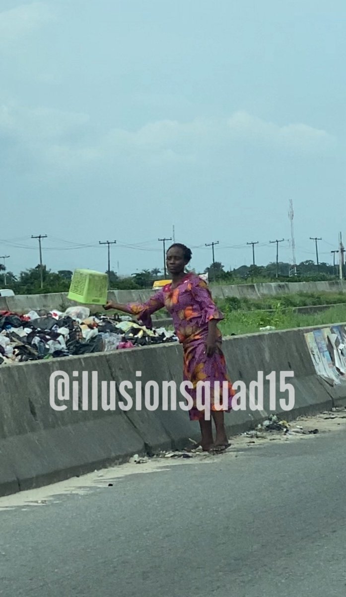 illusionsquad15's tweet photo. witnessed this at Ilaje BusStop on Badagry Expressway, after Volks. Today JUNE 15 25
A woman was littering the road, I confronted her, @tokunbo_wahab I think the awareness needs to be more. @NigeriainfoFM #FathersDay  #Benue #IranandIsrael #cleanerlagos @lindaikeji @yawazobiafm https://t.co/u9sdwNnNah