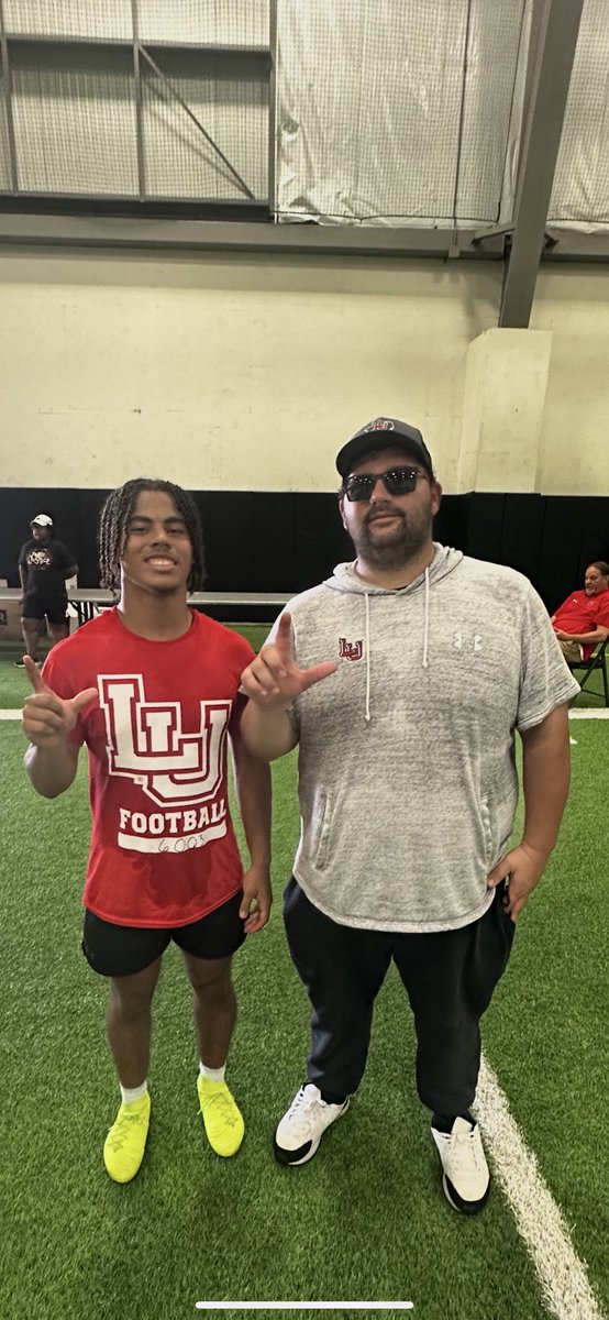 keylanlemen12's tweet image. Loved the energy of the coaches @LamarFootball camp. Had a great time competing. Thanks again @coachspo_ for the invite. Excited for the upcoming visit and getting on campus. @Coach_Mitch2 @JClarkHFB247 @NPCoachMorgan @PTFFootball @CoachBeck_PTF @SmileHeardJ @TXPSMedia…