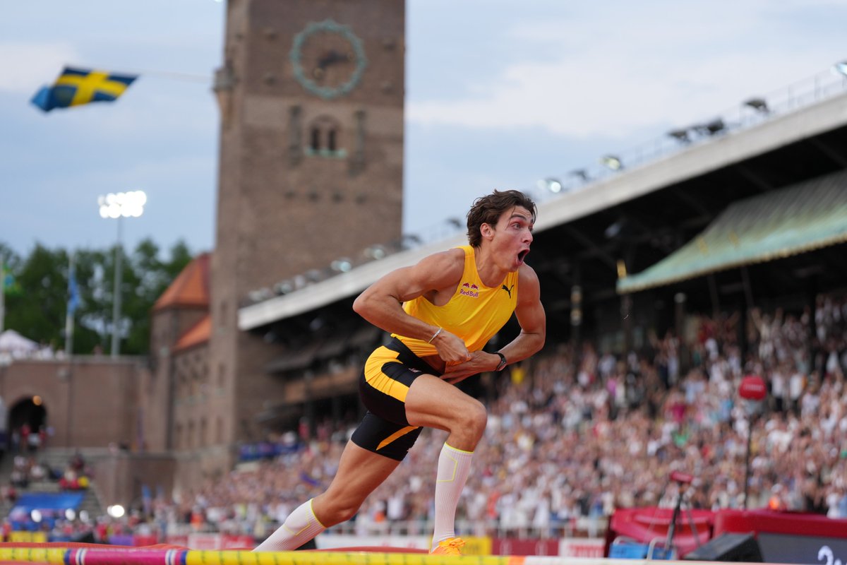 Wanda Diamond League (@diamond_league) on Twitter photo 🚨WORLD RECORD!🚨
<a href="/mondohoss600/">Mondo Duplantis</a> clears 6.28m at the first attempt to set a new world record in front of his home crowd!
#StockholmDL🇸🇪
#DiamondLeague
📷 Thomas Windestam / <a href="/chiaramontesan2/">Chiara Montesano</a> 🚨WORLD RECORD!🚨
<a href="/mondohoss600/">Mondo Duplantis</a> clears 6.28m at the first attempt to set a new world record in front of his home crowd!
#StockholmDL🇸🇪
#DiamondLeague
📷 Thomas Windestam / <a href="/chiaramontesan2/">Chiara Montesano</a>