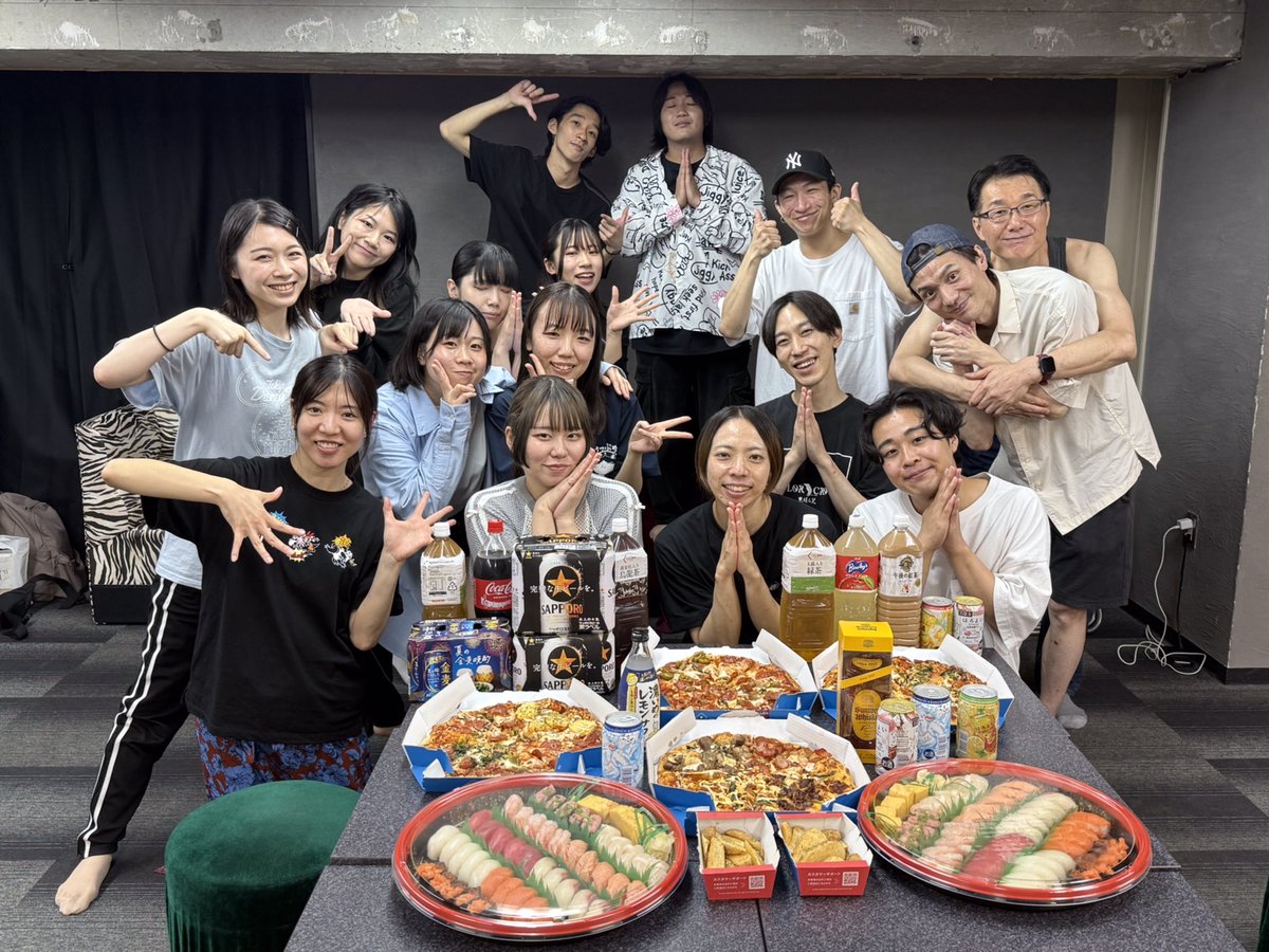 【終演お祝い】
・鶴田未来さんのお客様
・神愛莉さん、山城直人さんのお客様

お祝いいただきました☺️✨
キャスト、スタッフみんなで美味しくいただきました〜！！

本当にありがとうございましたﾆｬ〜🐈‍⬛🌙

#ノスバンク