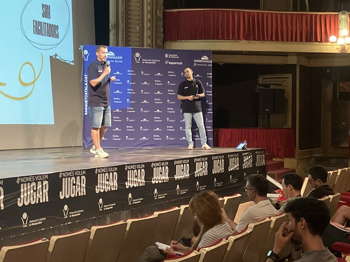 Un plaer i un privilegi haver pogut formar part i tenir l’oportunitat de compartir experiències al #DiaEntrenadoraBQ 

‘Com ajudar a créixer a jugador/a’ ha sigut la millor excusa per seguir replantejant-nos el nostre dia a dia. 

Gràcies Jordi Amigó per aquest viatge 🙌
