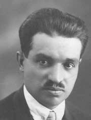 Sözün vücut bulmuş hali

  "Ey kahraman Türk kadını Sen yerde sürünmeye değil, omuzlar üzerinde göklere yükselmeye layıksın"

Recep zühtü soyak atatürk devrinde karısına o*rus*u diyip öldürür sonrada meclise vekil olarak girer